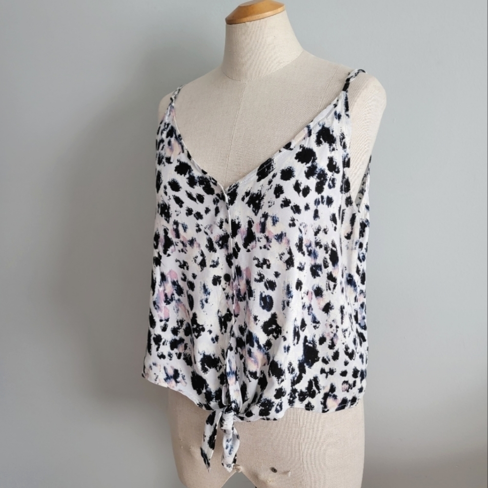 One Clothing Medium Button Up & Tie Up Camisole Tank Top